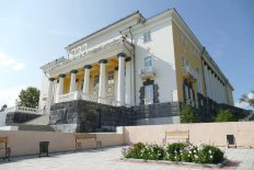 Петровск-Забайкальский! Дворец продаёт билеты на Quick Tickets.