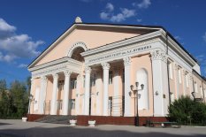 Якутск! Русский драмтеатр им. А. С. Пушкина начал продавать билеты онлайн.